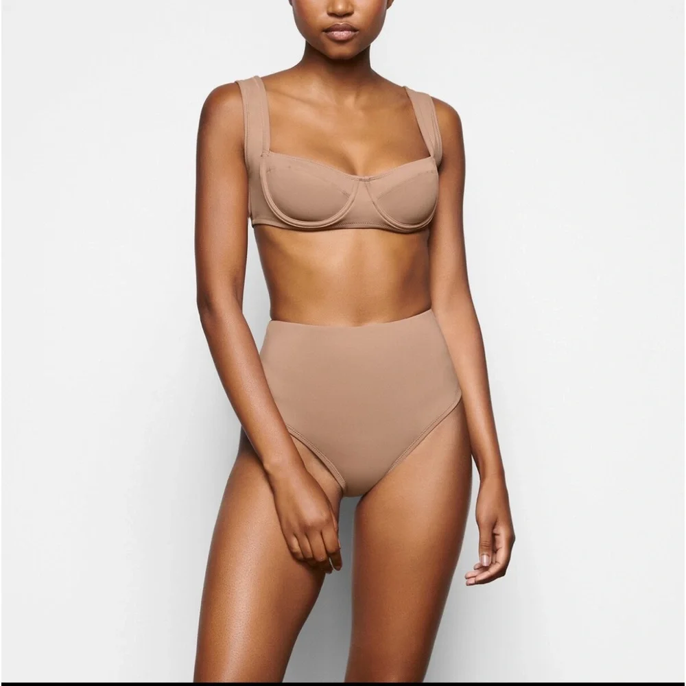 🤎RARE SKIMS SWIM SHAPING UNLINED UNDERWIRE BIKINI TOP SIENNA XXS